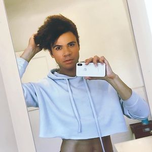 Alo Yoga Limited-Edition Exclusive Cropped Hoodie